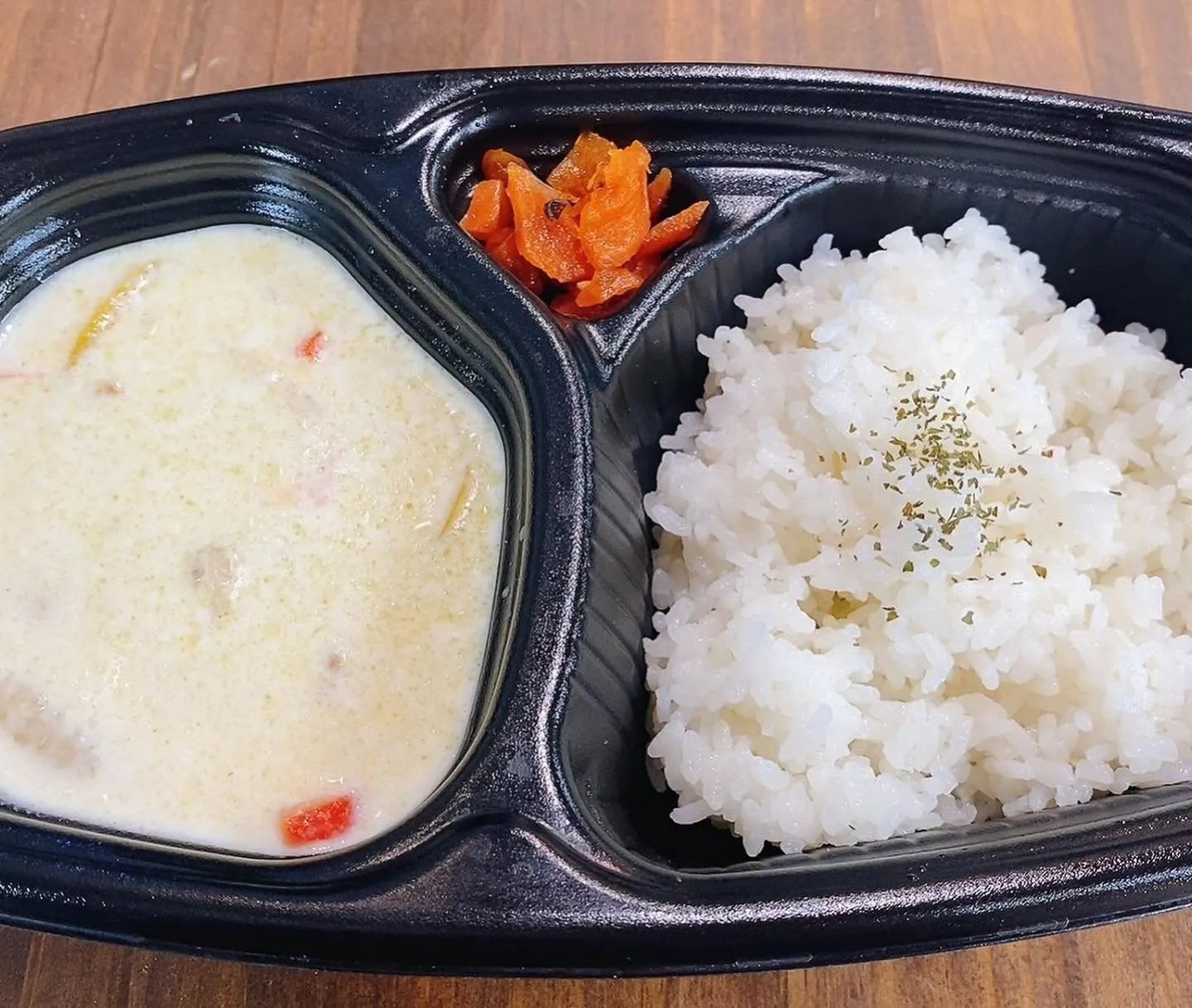 今日のカレーは『グリーンカレー』