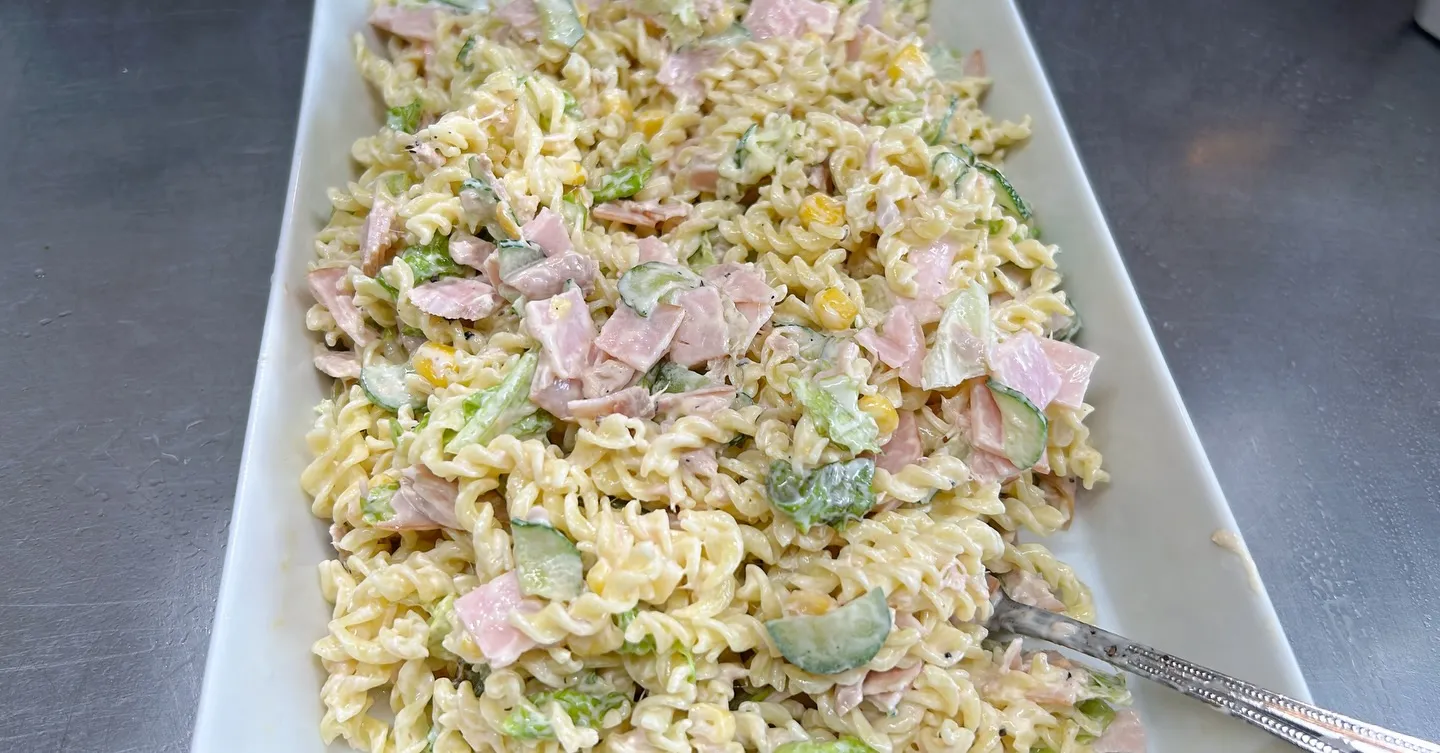 マカロニサラダ増量キャンペーン！